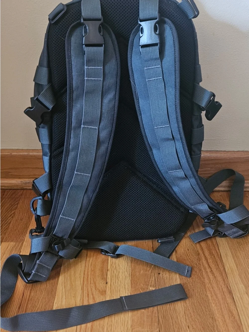 Wisport Sparrow 16 Tactical Backpack - Dark Gray